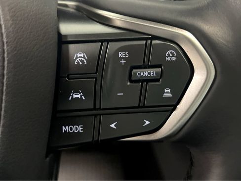 Certified 2026 Lexus GX 550 AWD/4WD image 13