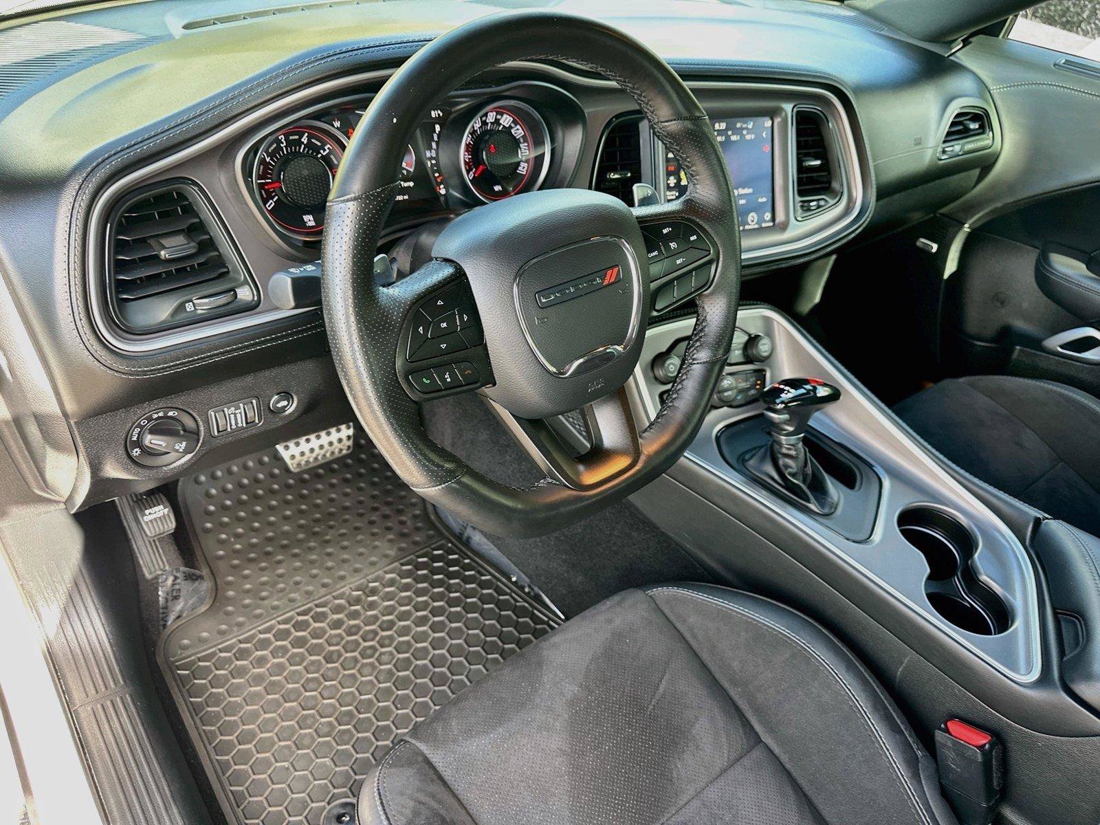 Used 2022 Dodge Challenger R/T w/ Plus Package RWD image 9