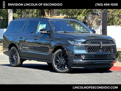New 2025 Lincoln Navigator L Reserve w/ Jet Appearance Package