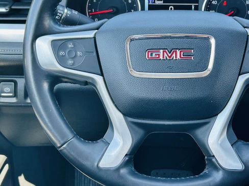 Used 2019 GMC Acadia SLT w/ Black Edition image 17