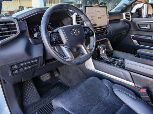 Used 2023 Toyota Tundra Platinum image 13
