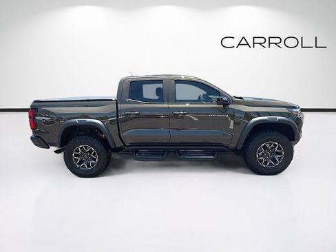 Used 2025 Chevrolet Colorado ZR2 w/ Technology Package AWD/4WD image 2