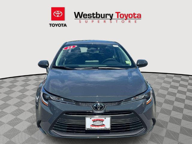 Used 2024 Toyota Corolla LE FWD image 3