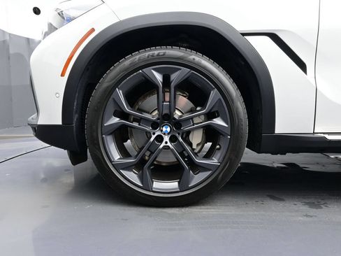 Used 2021 BMW X6 xDrive40i w/ Executive Package AWD/4WD image 6