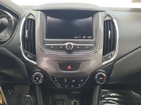 Used 2019 Chevrolet Cruze LS w/ LS Convenience Package FWD image 14
