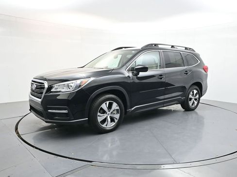 Used 2022 Subaru Ascent Premium w/ Convenience Package AWD/4WD image 3
