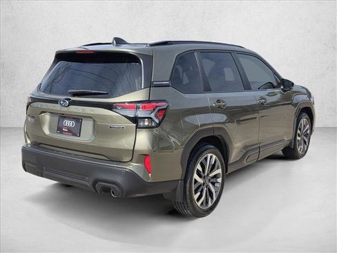 Used 2025 Subaru Forester Touring w/ Popular Package - Touring image 5