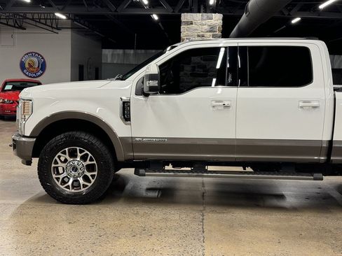 Used 2022 Ford F350 King Ranch w/ FX4 Off-Road Package AWD/4WD image 5