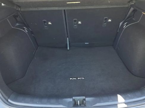 Used 2020 Nissan Kicks SR FWD image 7