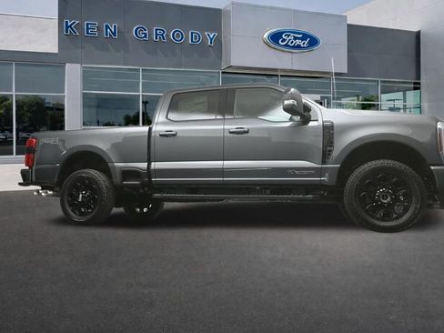 New 2026 Ford F250 Lariat w/ Black Appearance Package image 1