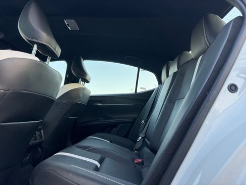 Used 2025 Toyota Camry SE image 17