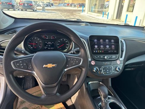 Used 2024 Chevrolet Malibu LT image 18
