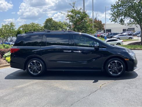 Used 2023 Honda Odyssey Elite image 10