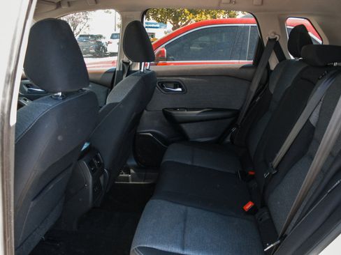 Used 2021 Nissan Rogue SV AWD/4WD image 20