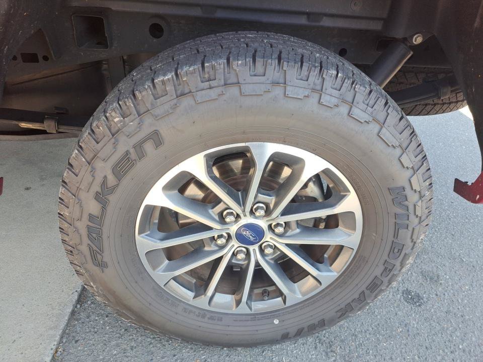 Used 2020 Ford F150 XLT w/ Equipment Group 302A Luxury AWD/4WD image 23