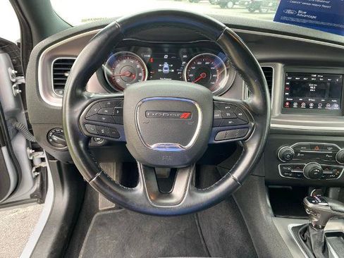 Used 2022 Dodge Charger SXT RWD image 18