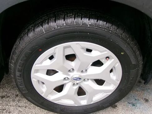 Used 2020 Subaru Forester w/ Alloy Wheel Package AWD/4WD image 8