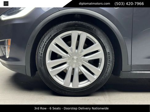 Used 2016 Tesla Model X 90D image 40