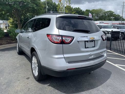 Used 2015 Chevrolet Traverse LT w/ Style and Technology Package AWD/4WD image 6
