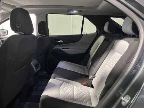 Used 2021 Chevrolet Equinox LT AWD/4WD image 24