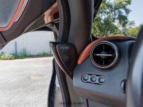 Used 2018 McLaren 720S Luxury image 33