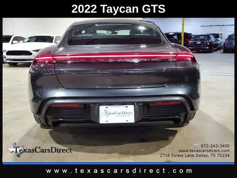 Used 2022 Porsche Taycan GTS image 12