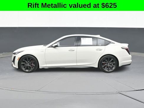 Used 2022 Cadillac CT5 V w/ Premium Package RWD image 10