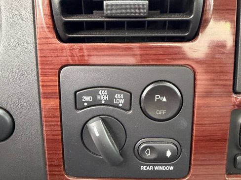 Used 2005 Ford F250 Lariat image 31