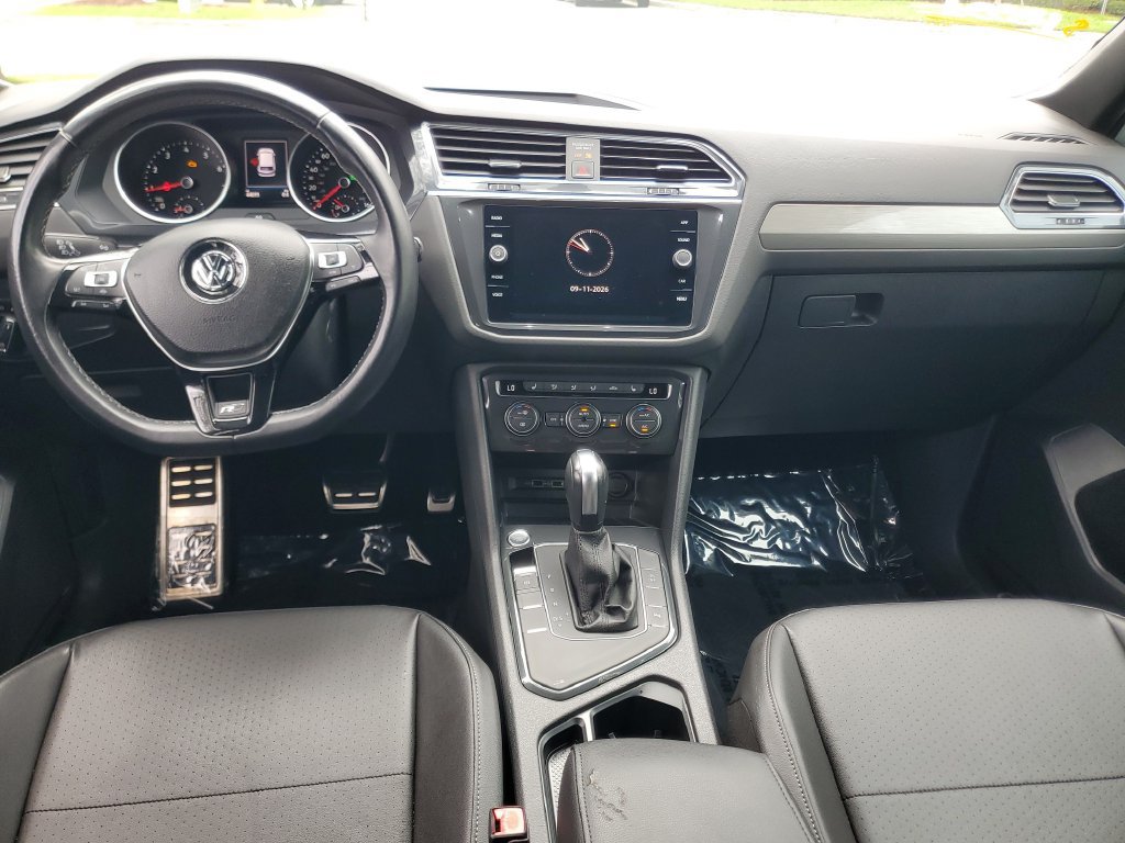Used 2020 Volkswagen Tiguan SE R-Line FWD image 12