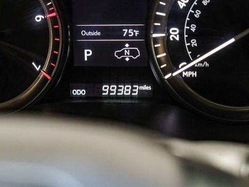 Used 2018 Lexus LX 570 4WD w/ Luxury Package image 25