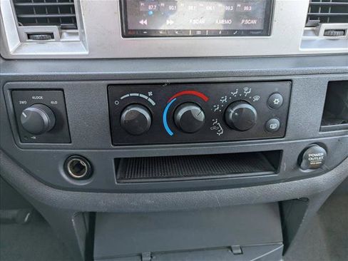 Used 2006 Dodge Ram 1500 Truck SLT w/ Trailer Tow Group image 18