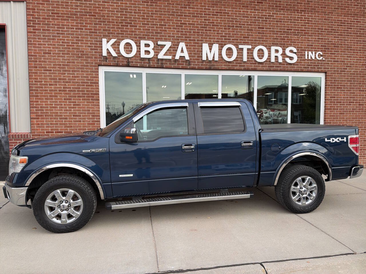 Used 2014 Ford F150 Lariat w/ Equipment Group 502A Luxury AWD/4WD image 1