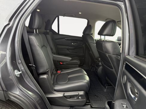 Used 2024 Honda Pilot EX-L image 18