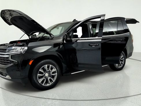 Used 2023 Chevrolet Tahoe LT w/ Luxury Package AWD/4WD image 9