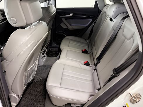 Used 2019 Audi Q5 2.0T Premium Plus w/ Premium Plus Package AWD/4WD image 25