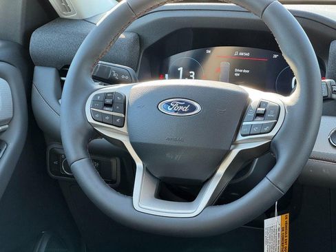 New 2026 Ford Explorer Active image 8