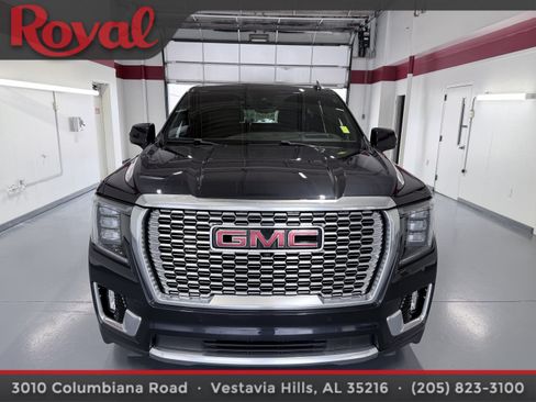 Used 2023 GMC Yukon XL Denali w/ Denali Reserve Package RWD image 2