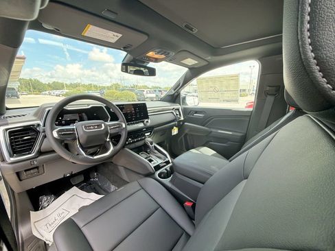 New 2026 GMC Canyon Elevation w/ Convenience Package RWD image 11