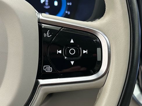 Used 2023 Volvo V60 B5 Cross Country Plus w/ Climate Package image 26