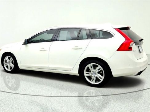 Used 2015 Volvo V60 T5 Premier FWD image 7
