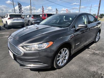 Used 2017 Ford Fusion SE