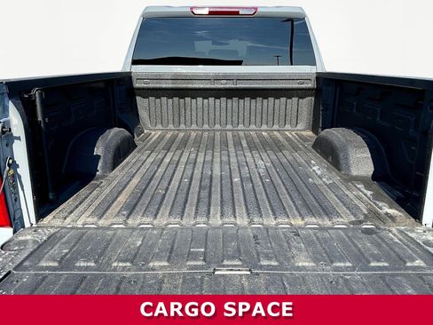 Used 2025 Chevrolet Silverado 2500 Custom w/ Custom Convenience Package AWD/4WD image 7