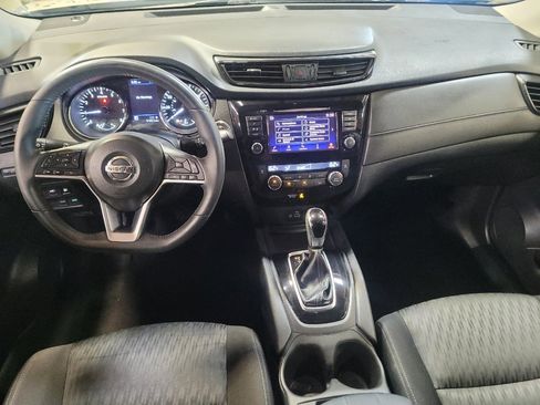 Used 2018 Nissan Rogue SV FWD image 22