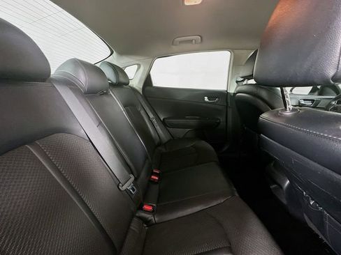 Used 2018 Kia Optima S FWD image 25