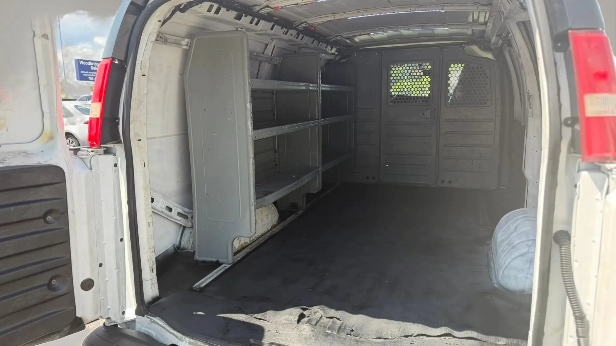 Used 2019 Chevrolet Express 2500 w/ Communications Package RWD image 22