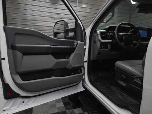 Used 2023 Ford F350 XL w/ FX4 Off-Road Package AWD/4WD image 30