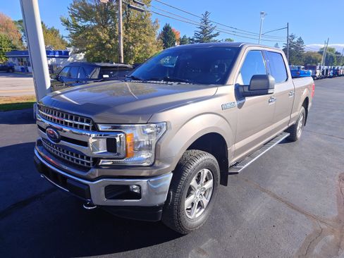 Used 2019 Ford F150 XLT w/ Equipment Group 302A Luxury image 2