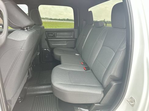 Used 2024 RAM 3500 Tradesman w/ Chrome Appearance Group AWD/4WD image 20