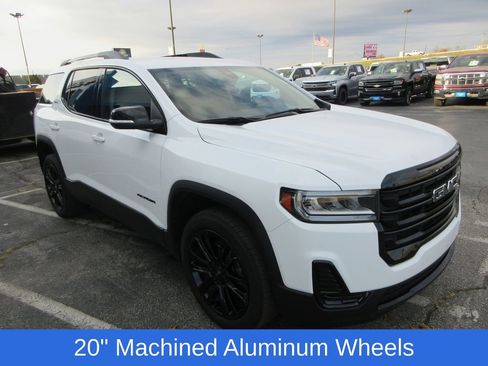 Used 2023 GMC Acadia SLE w/ Driver Convenience Package image 7