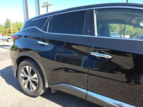 Used 2022 Nissan Murano S AWD/4WD image 30
